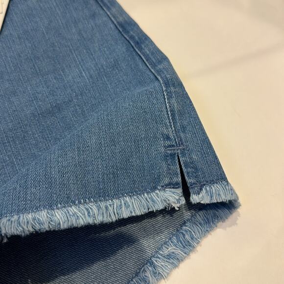 Jack by BB Dakota NWT High Rise Button Fly Denim Shorts. - Picture 8 of 10